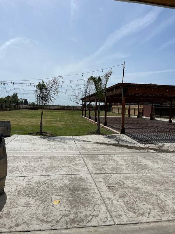 El Rancho Ceja - Image 1