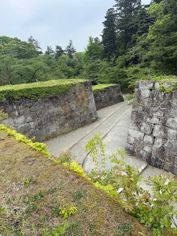 Tsuruga Castle Observation Deck - Image 1