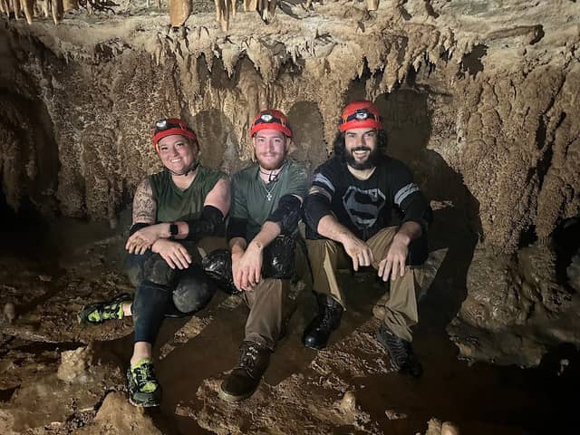 SIMS CAVE PARK - Image 1
