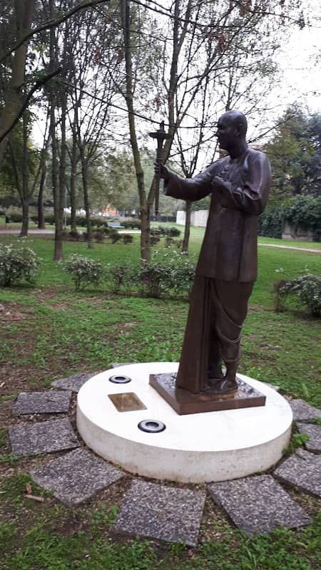 Statua di Sri Chinmoy - Image 1
