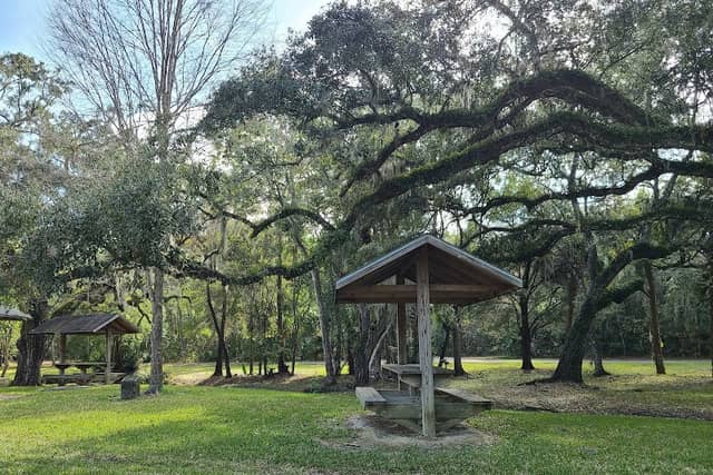 Russel St. Park - Image 1