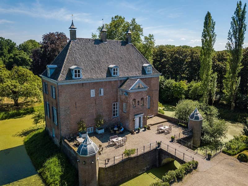 Ophemert Castle - Image 1