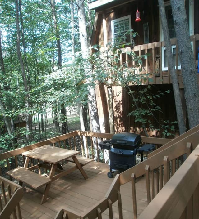 The Tree House in Hocking Hills - Image 1