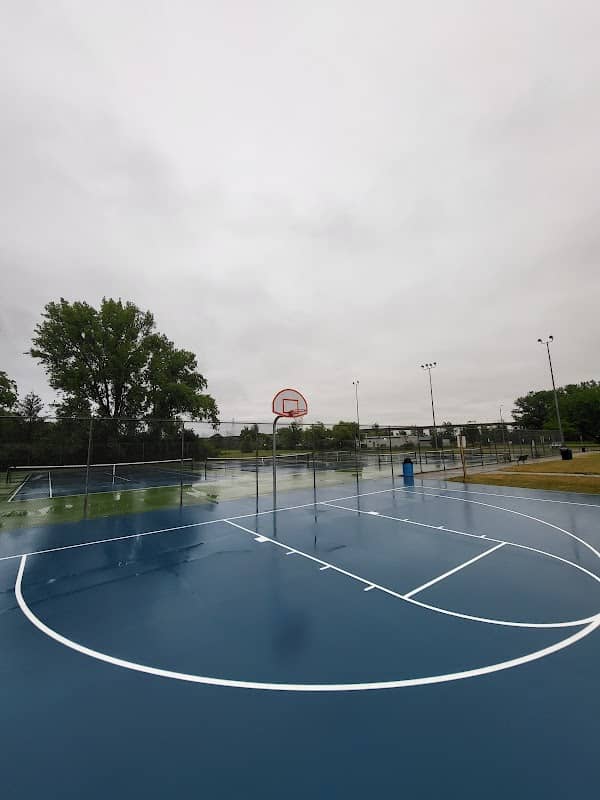 Zilwaukee Memorial Park - Image 1