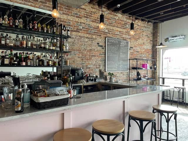 Crooked Creek Winery Downtown - Image 1