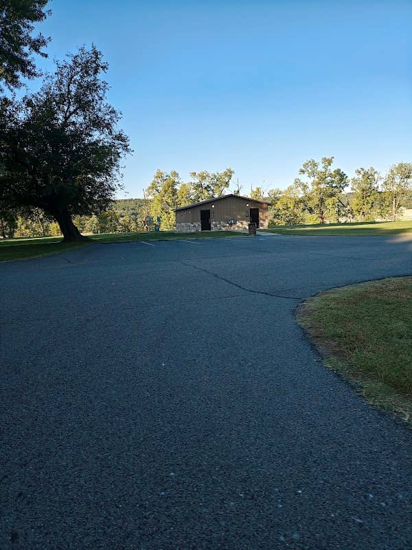 Old Post Park, bathrooms - Image 1