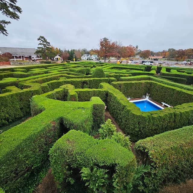 The Garden Maze at Luray Caverns - Image 2