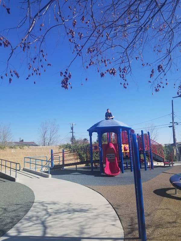 Avenal Neighborhood Park - Image 1