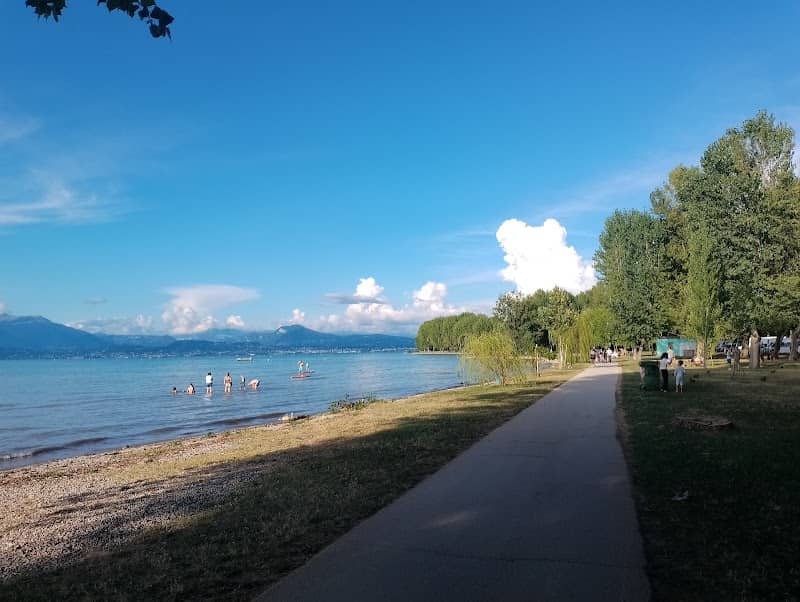 Passeggiata lungo lago Lugana Sirmione - Image 1