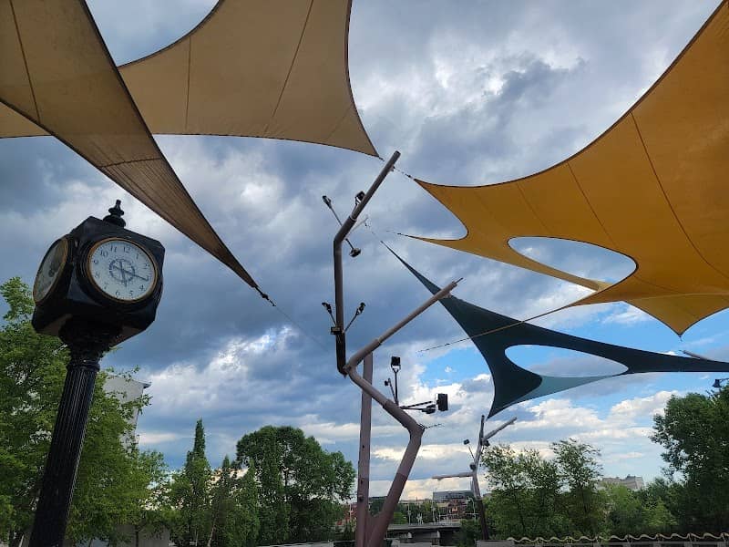 Festival Plaza - Image 1