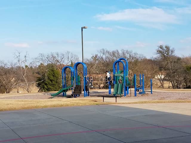 Les Zeiger Park - Image 1