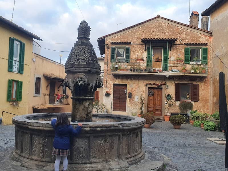 Fontana leone - Image 1