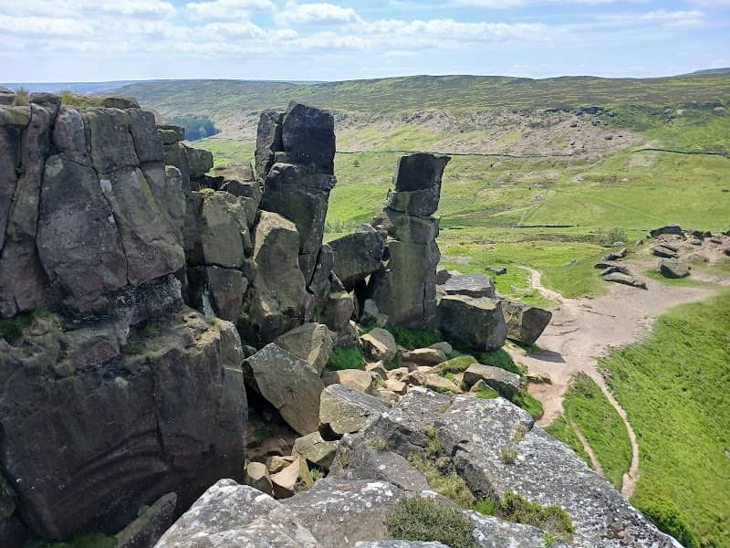 The Wainstones - Image 2