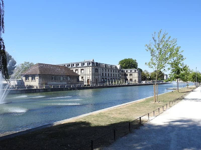 Bassin de la Préfecture 3 - Image 2