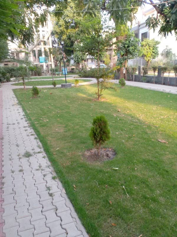 Green Valley Park - Image 1