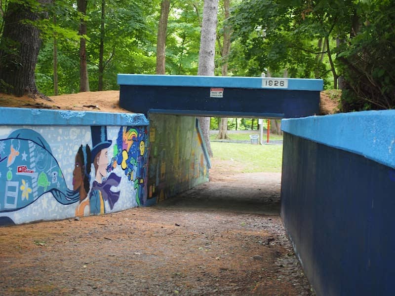 Freedom Seekers Mural - Image 2