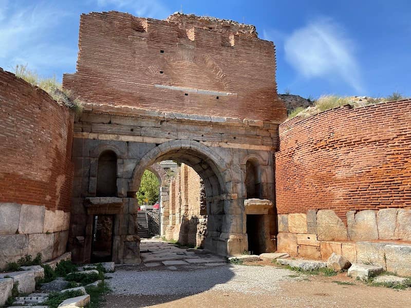 Lefke Gate - Image 1