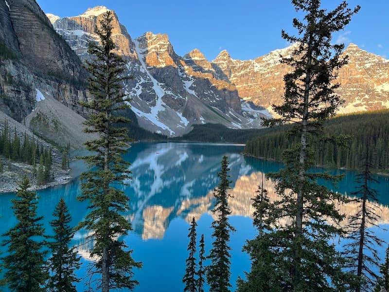 Explore Banff Tours & Transfers - Image 2