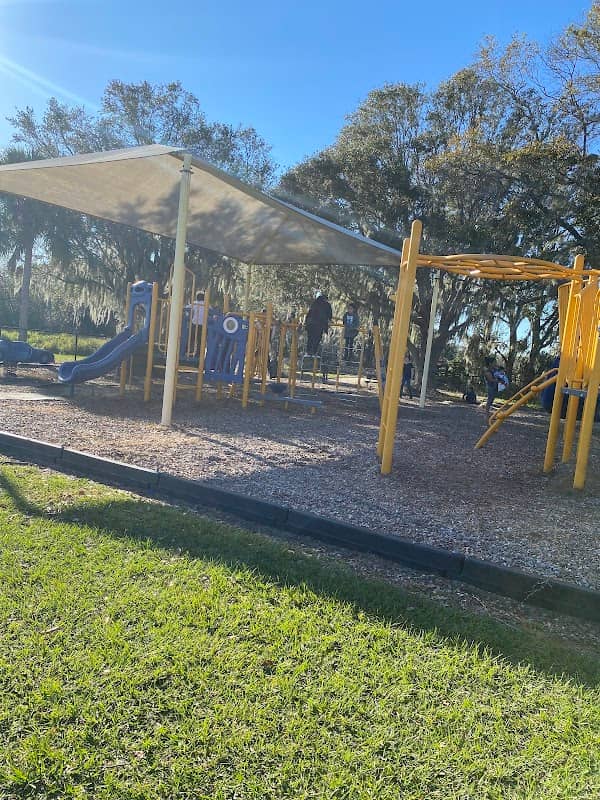 Diogi Dog Park - Image 2