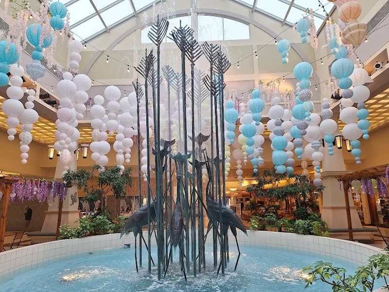 West Acres Mall Fountain - Image 2
