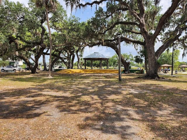 Barron Park - Image 2
