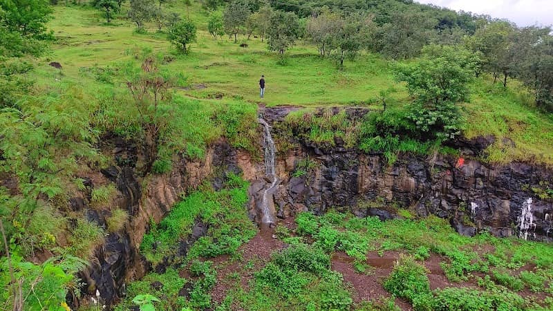 Avdhut Waterfall - Image 1