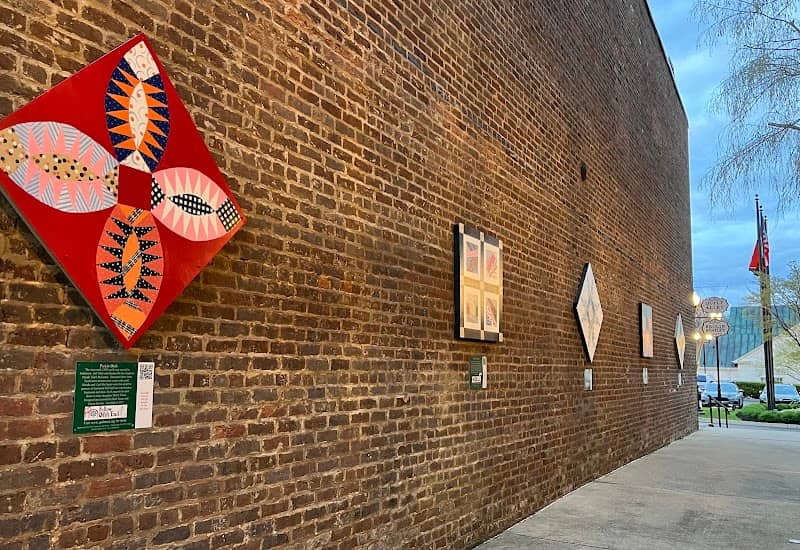 Quilt Alley - Image 1