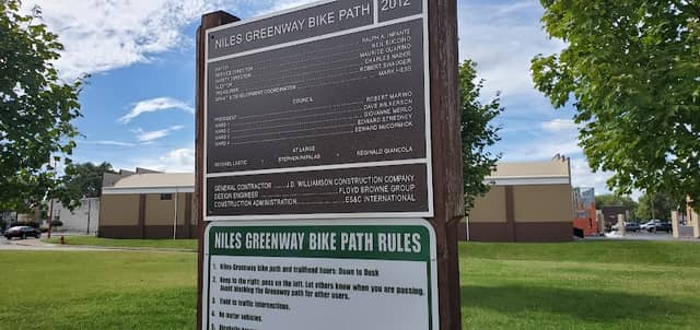 Niles Greenway-Central Park Trailhead - Image 1