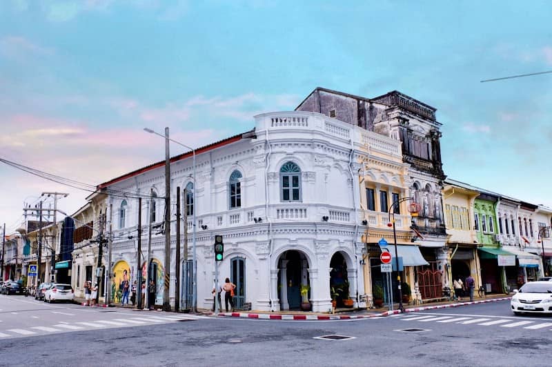Ancient buildings in Sino-European style - Image 2