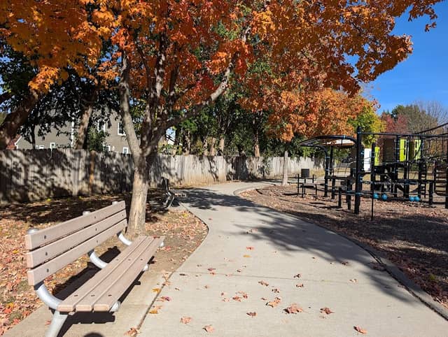 Tamarisk Park - Image 3