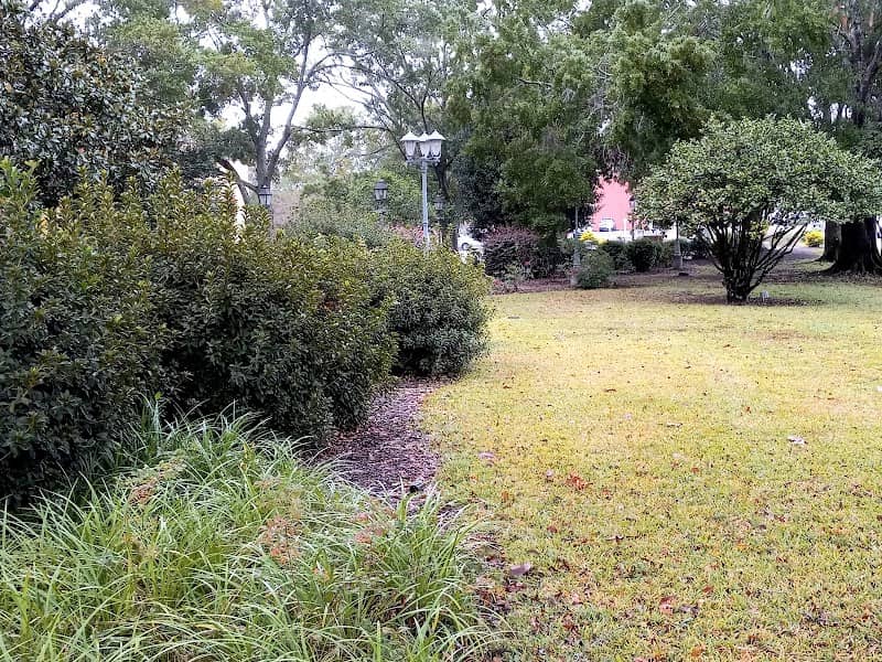 Triangle Park - Image 1