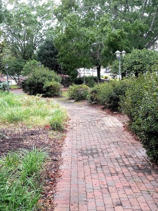 Triangle Park - Image 2
