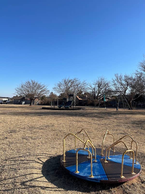 English Village Park - Image 2