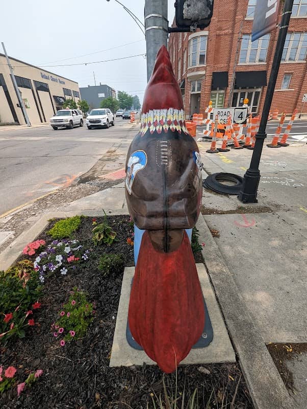 Oorang Indians Cardinal Sculpture - Image 2