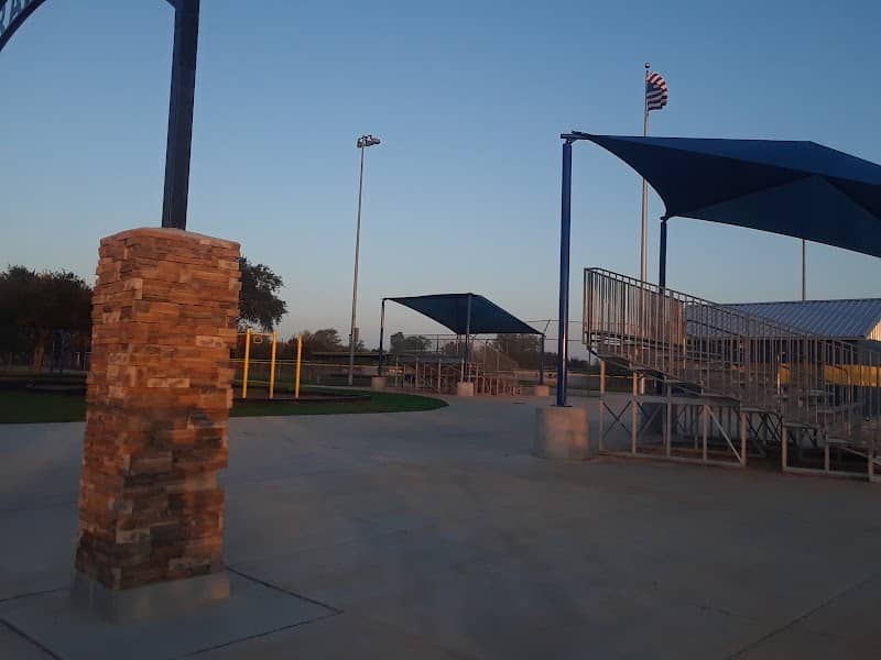 Veterans Park - Image 1