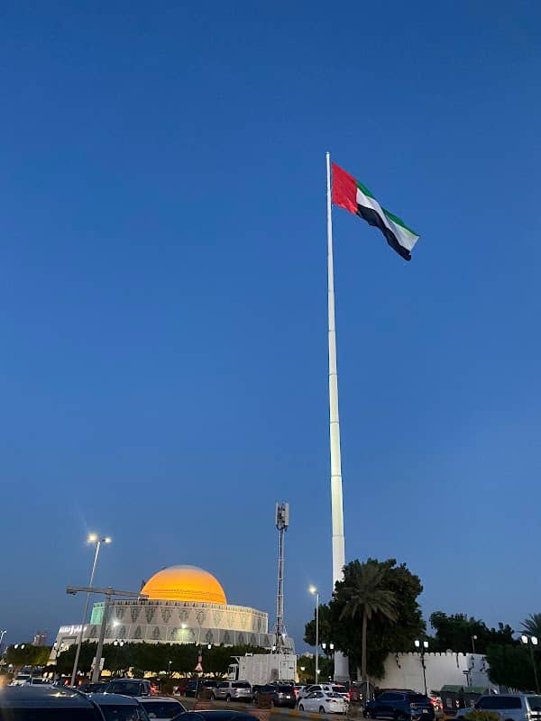 Abu Dhabi Flagpole - Image 1