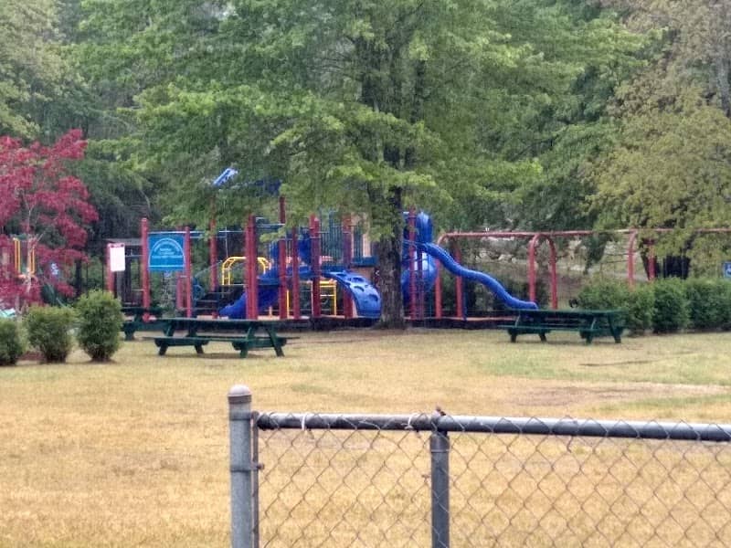 Cleveland Woodmen Of The World City Park - Image 3