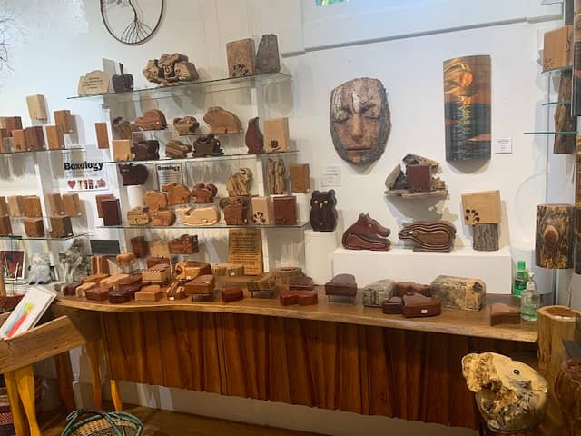 An American Craftsman Gallery - Image 2