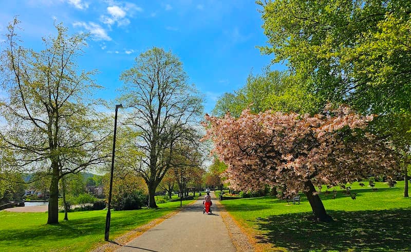 Lowndes Park - Image 2