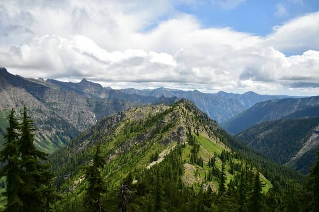 Poet Ridge Trailhead - Image 2