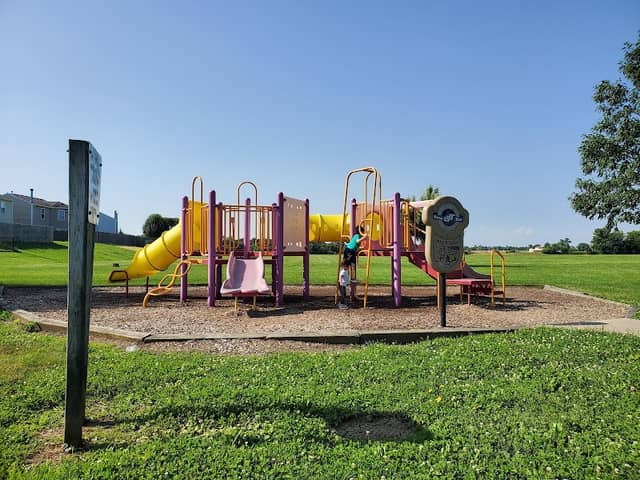 Summerfield Park - Image 2