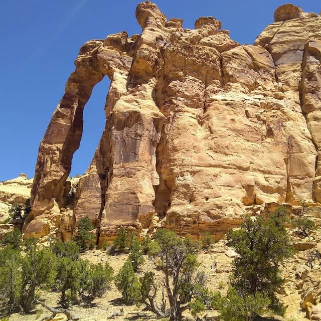 Eagle Canyon Arch - Image 1