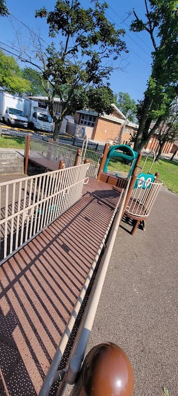 Lions Park - Image 1