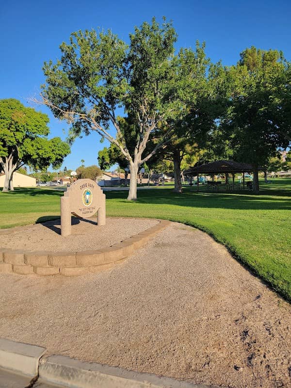 Del Prado Park - Image 2