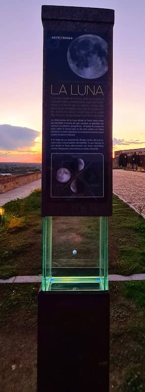 Planeta Tierra, Sistema Solar a escala de Ciudad Rodrigo - Image 1