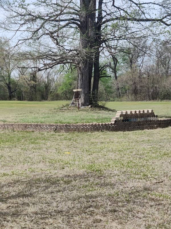 Lazarre Park - Image 2