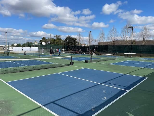Oxford Park - Image 2