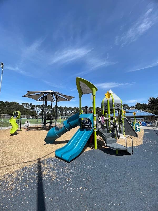 Gellert Park - Image 1