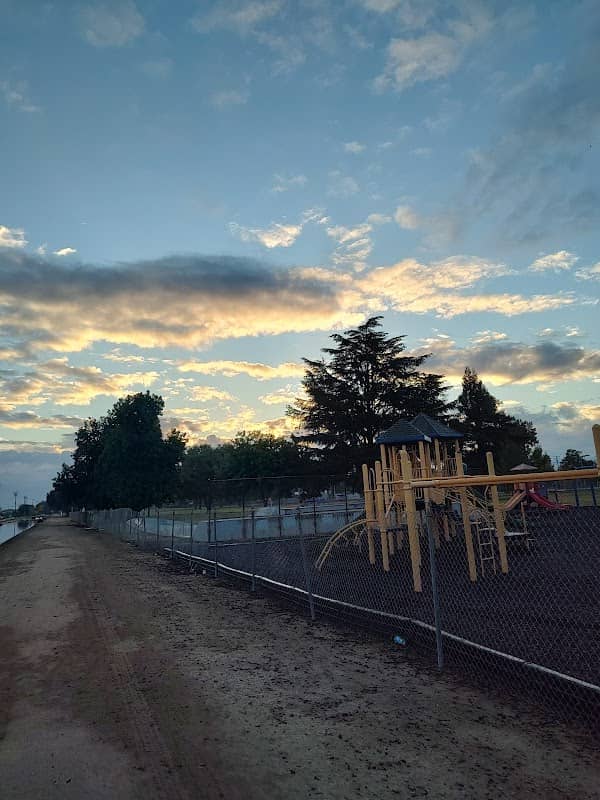 Beard Park - Image 2
