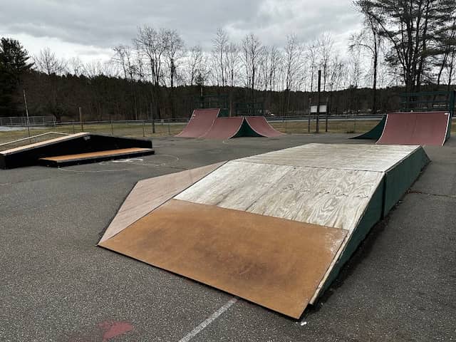 Jinxrel Memorial Skatepark - Image 1